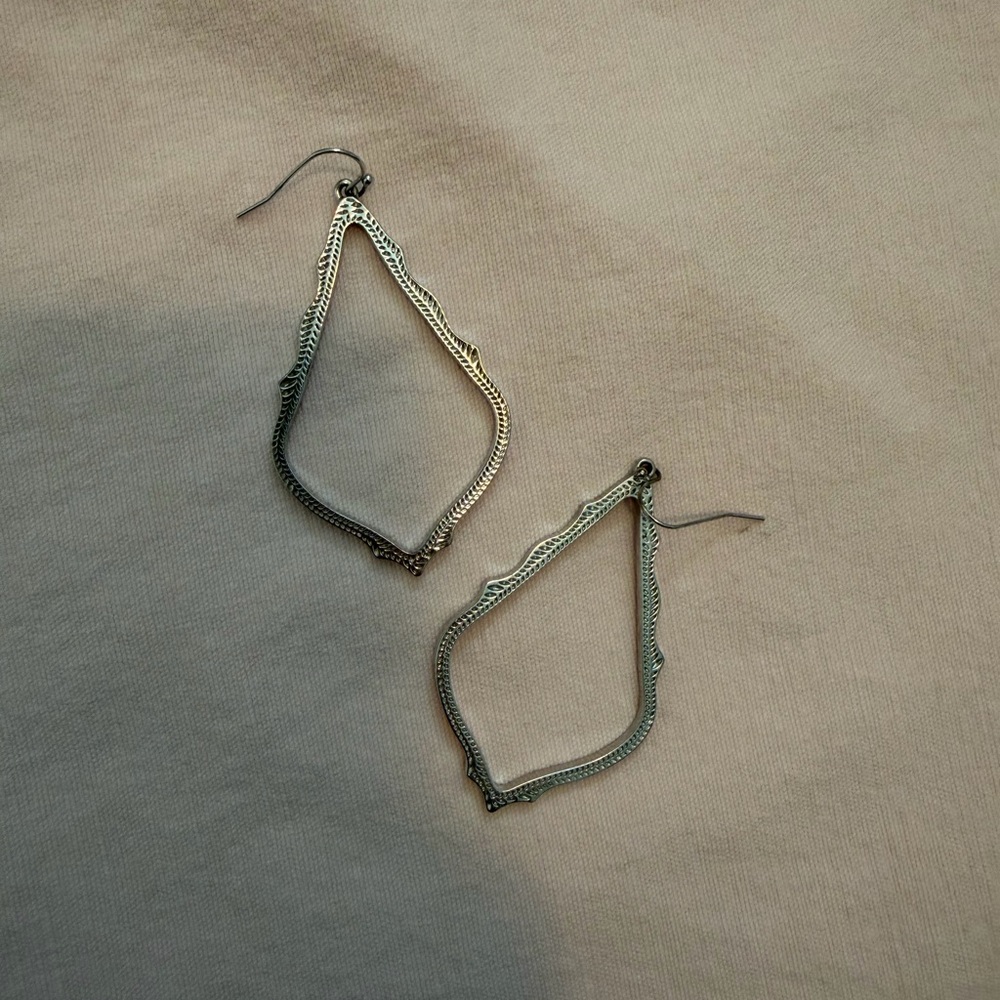 Kendra Scott Sophee Drop Silver Earrings